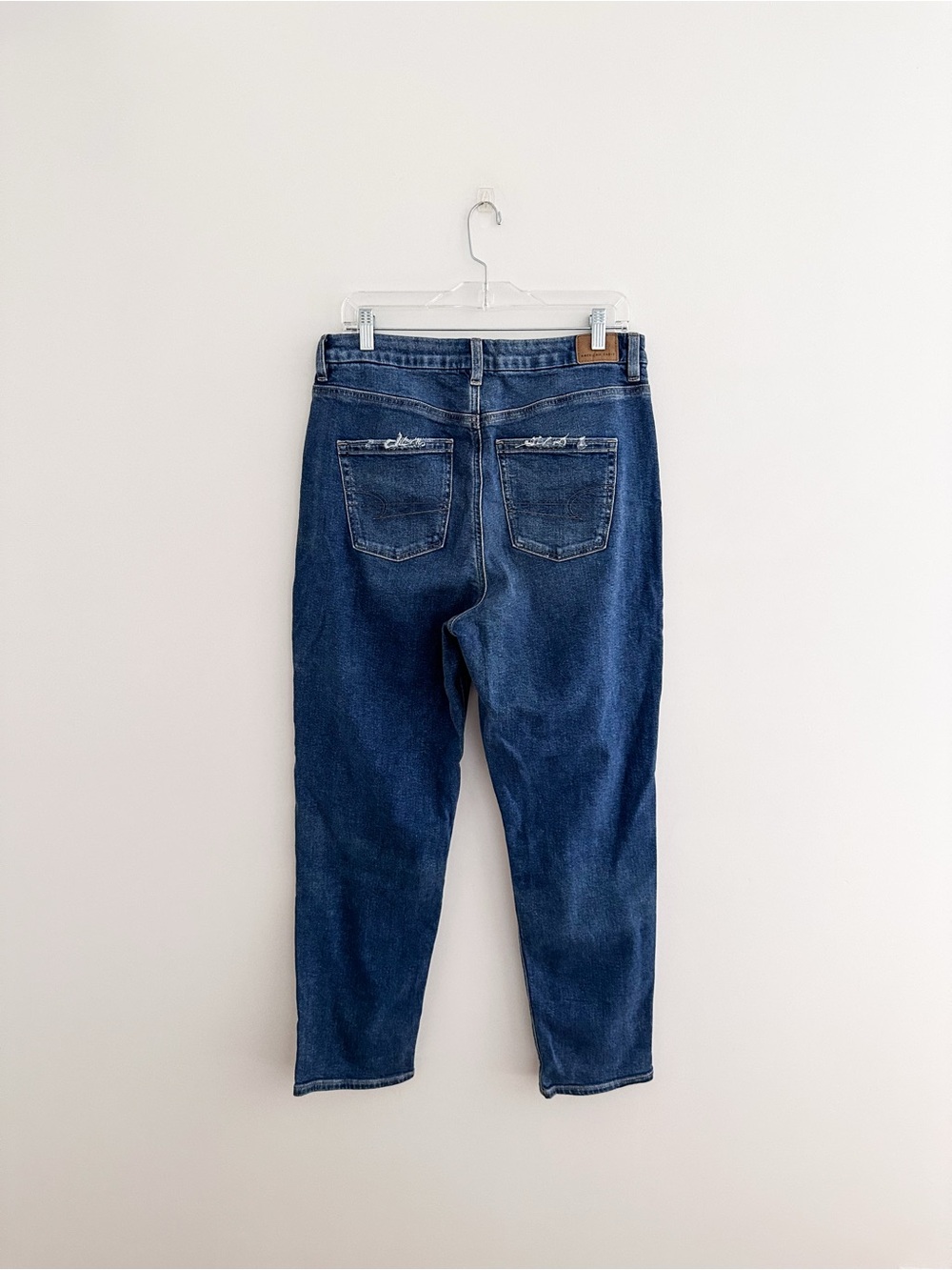 American Eagle Curvy Mom Jean Medium Wash Tapered Crop Leg High Rise Size 10R - Picture 6 of 10